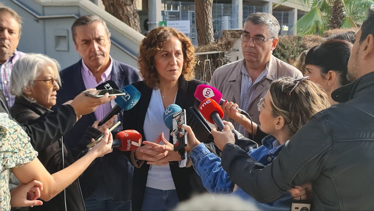 ccooandalucia's tweet photo. @nurialomar @fssccooand @ccoomalaga @cubillofm @JosPelayo1 🙋‍♀️ASAMBLEA | ❗️Comenzamos la asamblea con trabajadores y trabajadoras en el Materno Infantil de Málaga.

💬Intervienen:
✅@nurialomar (CCOO de Andalucía)
✅@JosPelayo1 (@fssccooand)
✅@cubillofm (@ccoomalaga)
✅Juan Carlos Navas. https://t.co/JpOWkNFiuM