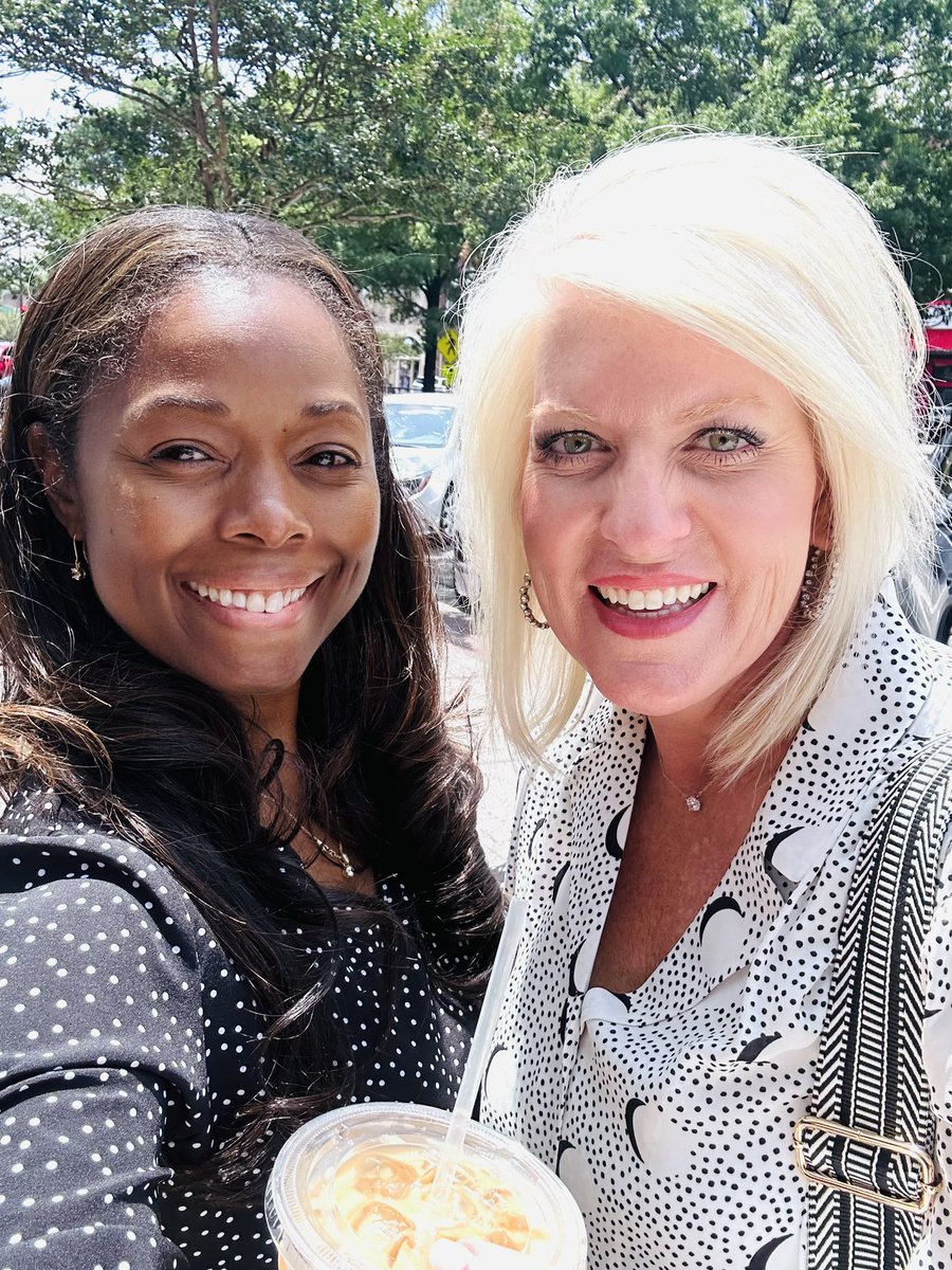 Dr. Liz Sampson tweet media