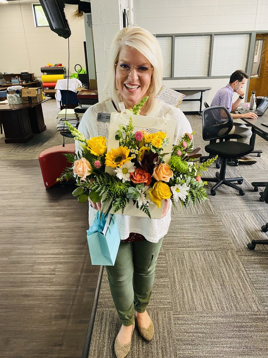 Dr. Liz Sampson tweet media