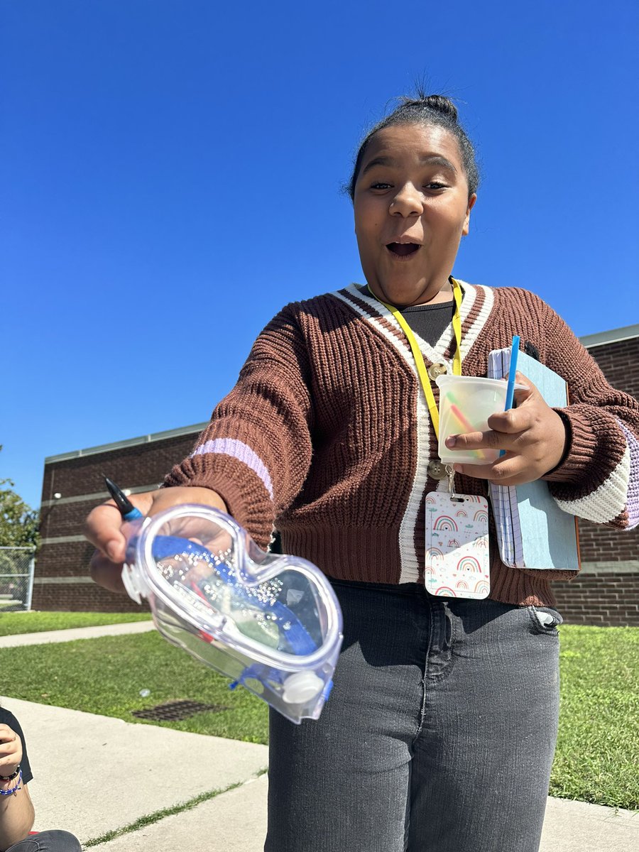 Mrs. Sabillón (@kjosborn3) on Twitter photo She left her goggles on the ground yesterday, then she freaked out when she picked them up and they had condensation on them. 😂 I love watching students experience #Phenomenon. It’s one of my favorite parts about my job. #Discovery #ScienceTeacher <a href="/CarrollES_AISD/">Carroll Elementary</a> She left her goggles on the ground yesterday, then she freaked out when she picked them up and they had condensation on them. 😂 I love watching students experience #Phenomenon. It’s one of my favorite parts about my job. #Discovery #ScienceTeacher <a href="/CarrollES_AISD/">Carroll Elementary</a>