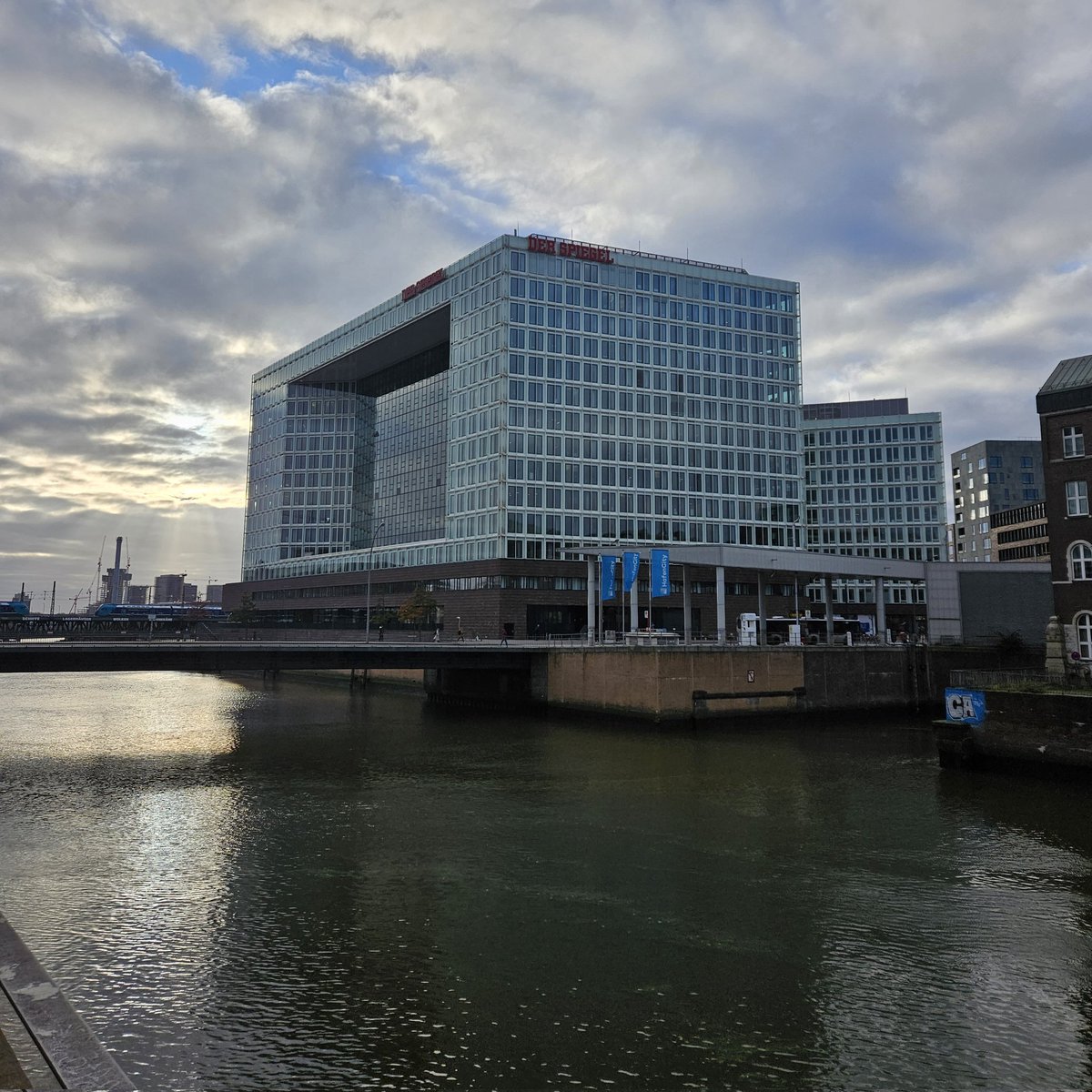 Alexander Kauschanski tweet media