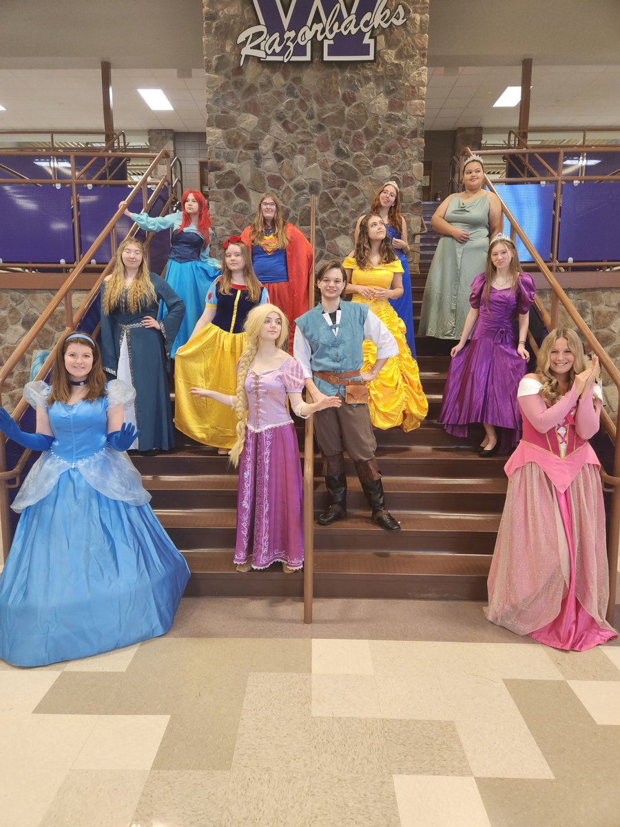razorbackchoir's tweet photo. We are so excited for our Princess and Princess &amp; Superhero Tea Party tomorrow!! Get your tickets in advance or pay at the door! The students have also put together two incredible gift baskets that will be up for bid in a silent auction! 👑🎉💜🎶 https://t.co/Z6MZhQBw3p https://t.co/lBfztliw24