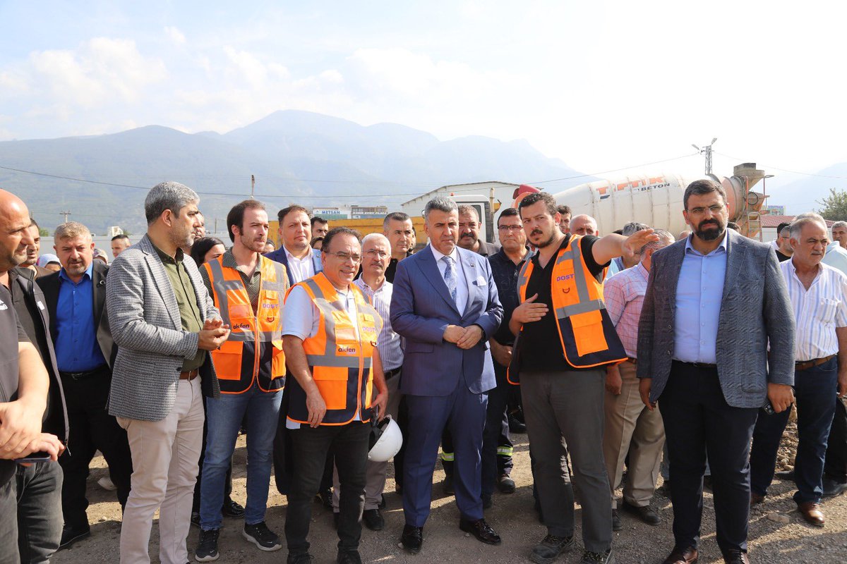 bekiraltantr's tweet photo. 👨‍⚕️👩‍⚕️Payas Devlet Hastanemizin yapımı yoğun bir şekilde devam ediyor.

🚧 Bugün bir kez saha yapım aşamalarını kontrol ettik. Allah’ın izniyle mart ayına kadar hizmete açılması için çok yoğun bir gayretimiz var.

İlçemize hayırlı olsun. https://t.co/64lRjnPnzE