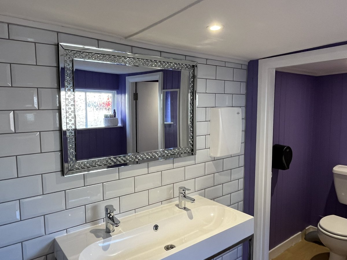 Bars ready for doors opening at 5pm, soft approach today then join us for our grand opening party night on Saturday 4th November from 5pm, with live artist from the West End playing from 9pm. All of us at the Hare &amp; Hounds are really excited for this much awaited day! 🥂🍻🥳