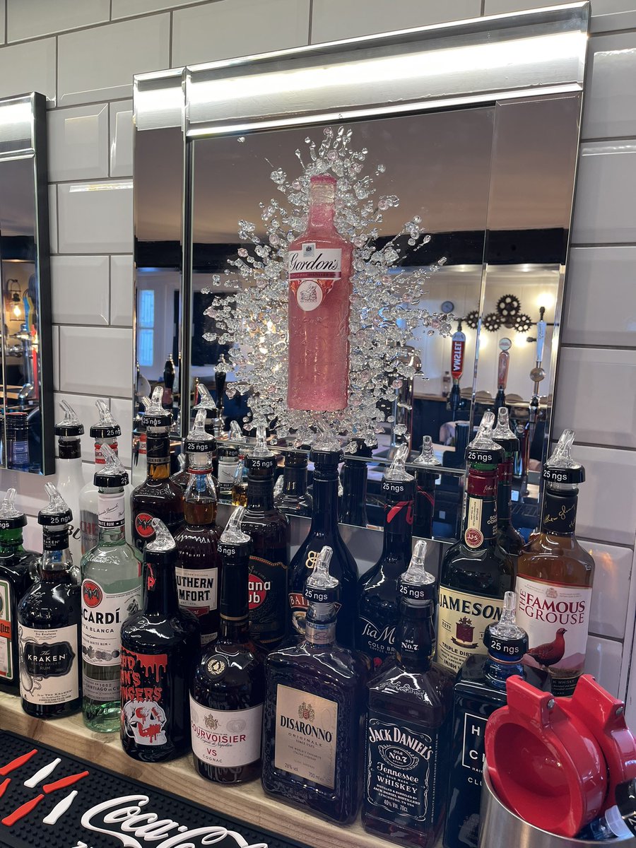 Hare and Hounds St Albans Pub tweet media