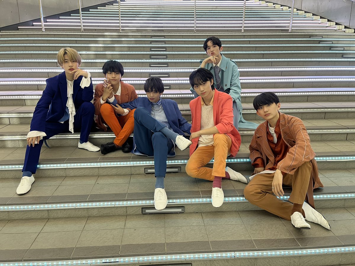 Lienel_official's tweet photo. 2nd CDシングル「kimito」リリースイベント
@ ダイバーシティ東京プラザ

暑い中ご来場ありがとうございました☺️
Party Now!初披露いかがでしたでしょうか⁉️
感想をお待ちしております！

次回明日11/4(木)はららぽーと横浜でお待ちしております💁🏻‍♂️
🔗https://t.co/1PgRC3MN61

#Lienel
#kimito https://t.co/afPTjWUfsb