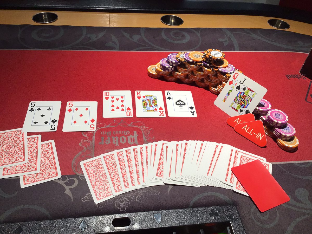 casinocafenamba's tweet photo. 11/3(金)17:00〜の
【Spin MAX3rd JACK POT1st】トーナメントの結果は...

1位【クロダ】様
2位【夜桜】様
3位【まいけ®️U】様
でした！

　🦄おめでとうございます🦄

#ポーカー　#テキサスホールデム
#カジノカフェ https://t.co/sUfbtB1frw