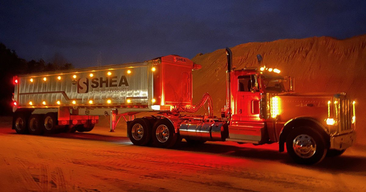 SheaConcrete's tweet photo. Celebrating our first “Full-Load” Friday of November 2023 … Rain, Sun, or Snow our @PeterbiltMotors “Power Fleet” is on the go … Teamwork makes the dream work #november2023 #precastconcrete #thesheaway #peterbilt #mactrailer #madeintheusa🇺🇸 #teamworkmakesthedreamwork https://t.co/S2s9Ts6ZW8