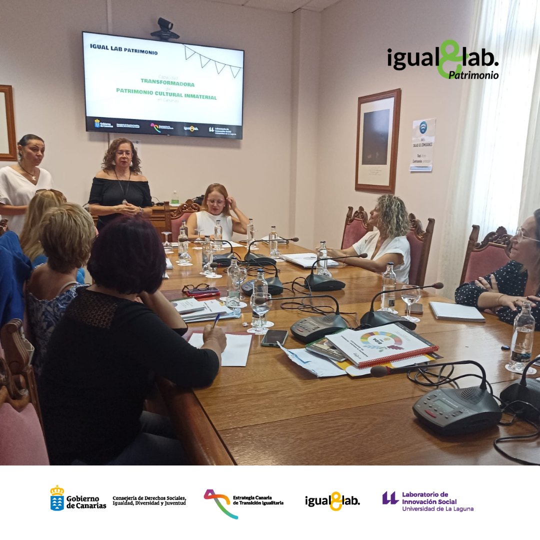 IgualLab's tweet photo. 🌟@ElisaJRosales y @MDiosR se reúnen en #Lanzarote para presentar el material elaborado por la línea de investigación sobre #PatrimonioCulturalInmaterial de #IgualLab al personal del Cabildo y Ayuntamientos. ✅
@SocialGobCan @LabINS_ULL @ULL https://t.co/aNoaj4Bu4p