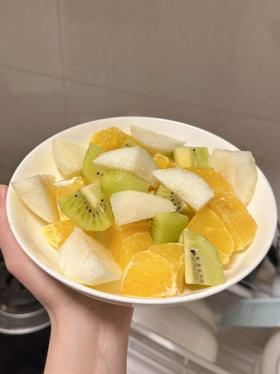 𓆡Life is bitter but fruits are sweet🌈