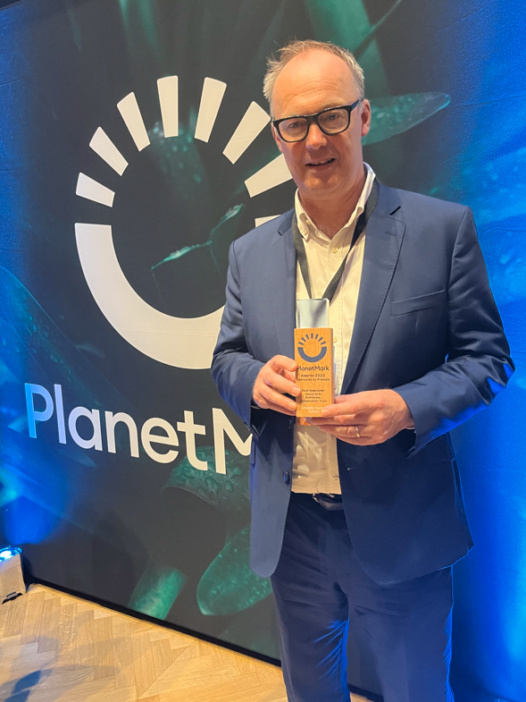 Cheadle Hulme School (@cheadlehulmesch) on Twitter photo #PlanetMarkAwards2023 update...we won! 🥳💚
We're so proud to announce that CHS has been awarded Best Newcomer at the <a href="/ThePlanetMark/">PlanetMark</a> Awards Ceremony🎉🌎 #PlanetMarkAwards2023 update...we won! 🥳💚
We're so proud to announce that CHS has been awarded Best Newcomer at the <a href="/ThePlanetMark/">PlanetMark</a> Awards Ceremony🎉🌎