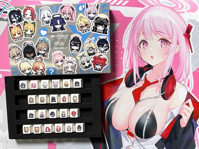 【ブルアカXふもコレ】コラボ商品が届きました!キーキャップ:可愛い!キーボード:打鍵感が気持ちいい!ヒマリとエイミ:デカい! 