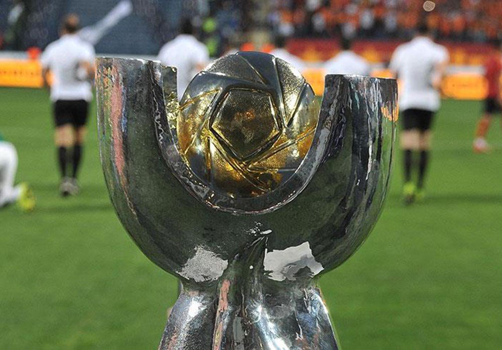 Suudi Arabistan, Süper Kupa ve Türkiye Kupası finallerine 10 yıl boyunca ev sahipliği yapma karşılığında TFF'ye 100 milyon Euro teklif etti. (NTV Spor)