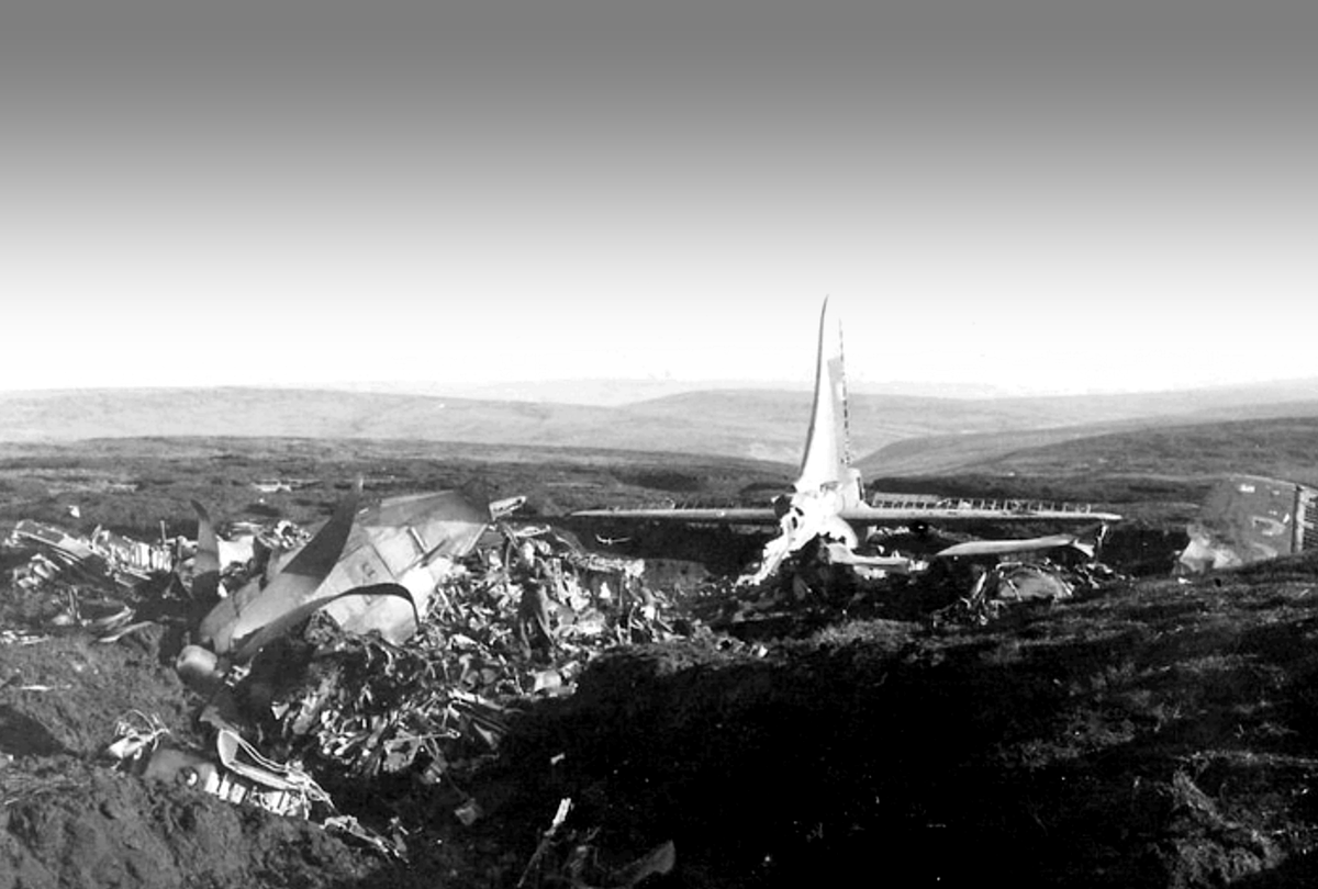 KeyPubBooks's tweet photo. November 3, 2023 marks the 75th anniversary of the loss of USAF Boeing RB-29A 44-61999 'Over Exposed' in Derbyshire’s High Peaks. Last year, FlyPast's Jamie Ewan visited the aircraft's final resting place and asked what happened that fateful day in 1948?

https://t.co/8eQ5xhCTRS https://t.co/kdxjo64lA3
