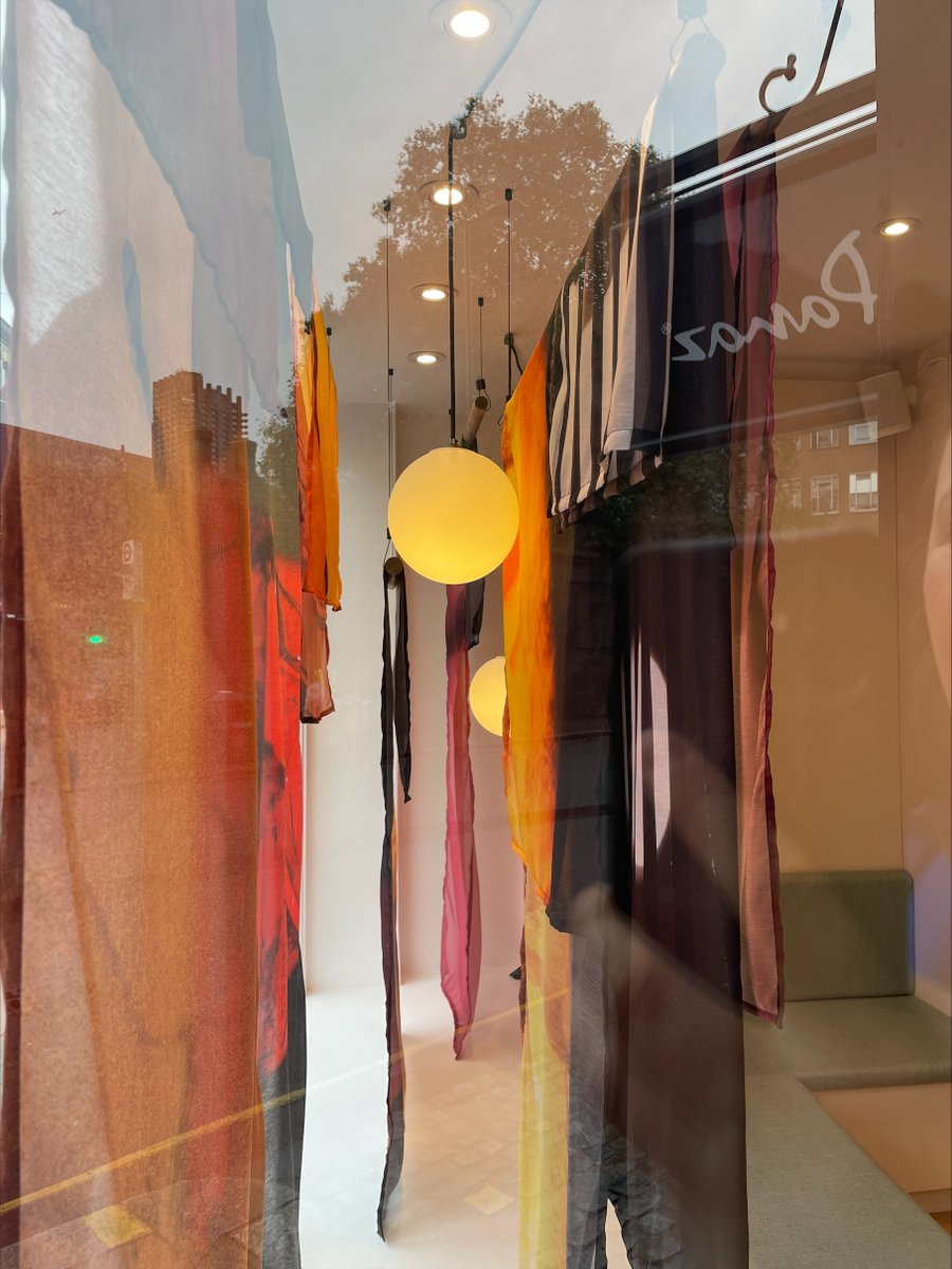Welcome to our NEW Clerkenwell showroom!

We’re thrilled to have moved into this fantastic new location which will make it more convenient for customers to be able to access our full range of fabrics.

Find us at 66 Clerkenwell Road, London, EC1M 5PX 📍