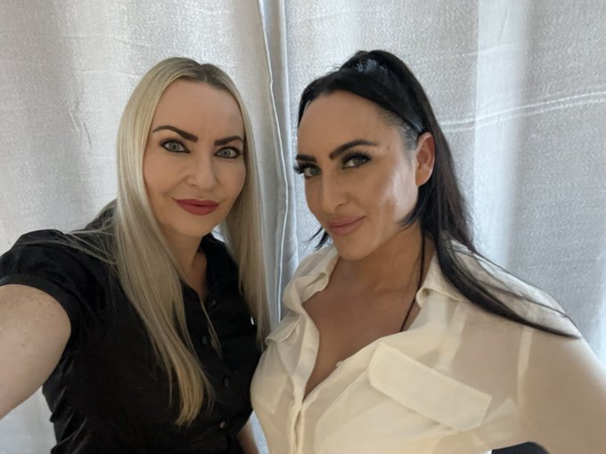 Leeds sessions and i have the lovely .@MistressChloeUK with me for a few sessions today. https://t.c<a class="tags" href="/tag/mistresschloeuk">@mistresschloeuk</a><a href="/tag/glasgow"class="tags"><span>#glasgow</span></a>