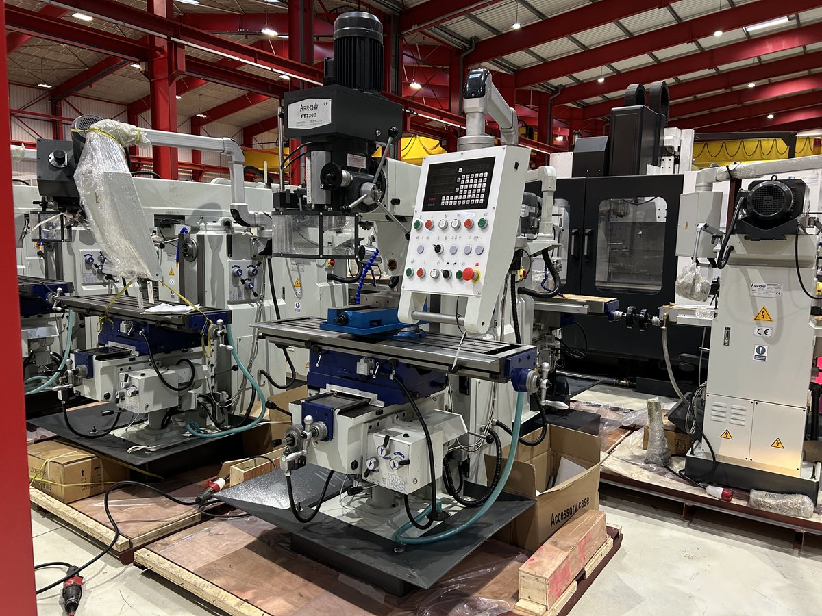 DidelonMO's tweet image. 📢 𝐕𝐄𝐍𝐓𝐄 𝐃&apos;𝐔𝐍 𝐋𝐎𝐓 𝐃𝐄 𝟒 𝐌𝐀𝐂𝐇𝐈𝐍𝐄𝐒 pour l&apos;un de nos clients (18 📍)

⚙ Fraiseuse ARROW Type FT730G
⚙ Perceuse à colonne ARROW Type P25mv
⚙ Perceuse à colonne OLYMPIC Type PF30MV
⚙ Scie à ruban ARROW Type S225G

#fraiseuse #perceuseacolonne #sciearuban #dmo