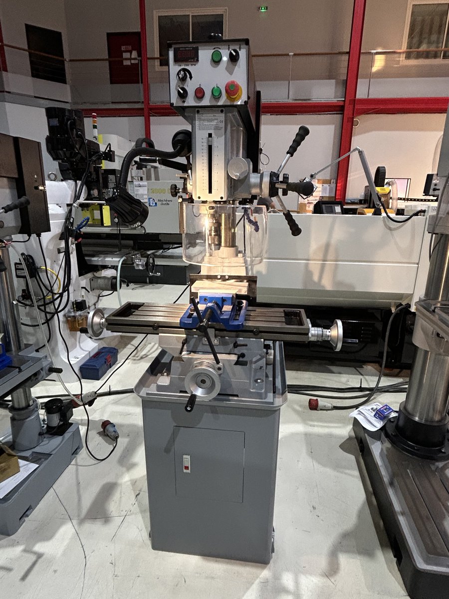 DidelonMO's tweet image. 📢 𝐕𝐄𝐍𝐓𝐄 𝐃&apos;𝐔𝐍 𝐋𝐎𝐓 𝐃𝐄 𝟒 𝐌𝐀𝐂𝐇𝐈𝐍𝐄𝐒 pour l&apos;un de nos clients (18 📍)

⚙ Fraiseuse ARROW Type FT730G
⚙ Perceuse à colonne ARROW Type P25mv
⚙ Perceuse à colonne OLYMPIC Type PF30MV
⚙ Scie à ruban ARROW Type S225G

#fraiseuse #perceuseacolonne #sciearuban #dmo