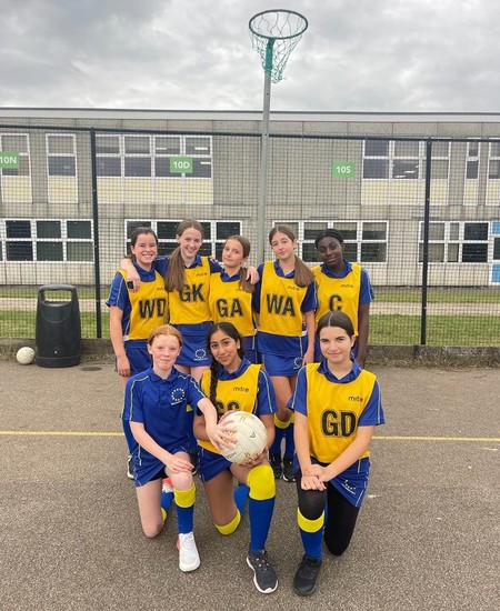 angloeuropean73's tweet photo. Our Year 8 netball team continued their winning streak and secured an impressive 13-3 victory, showcasing some brilliant interceptions throughout the game.
A shoutout to Livia, who earned the well-deserved title of Player of the Match!
#AngloFamily #AngloPE #Year8Netball #Year8 https://t.co/tUPpFmjnbj