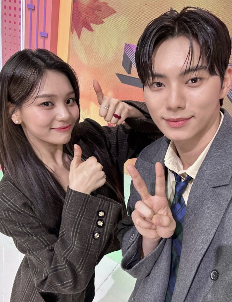뮤직뱅크 (Music Bank)🏦 tweet media