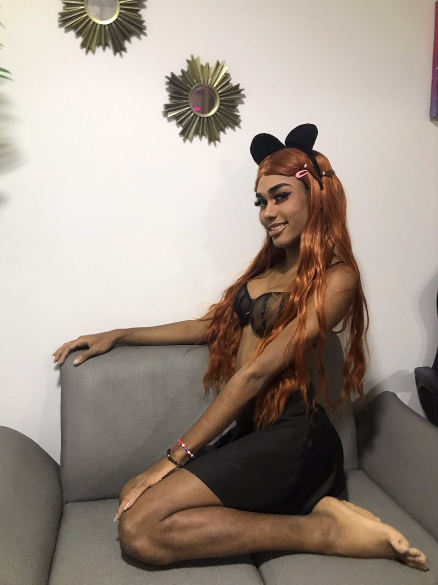 VReiina's tweet photo. Dónde está mi mickey vergon🙈🫦😈 https://t.co/ANepc8A4qc