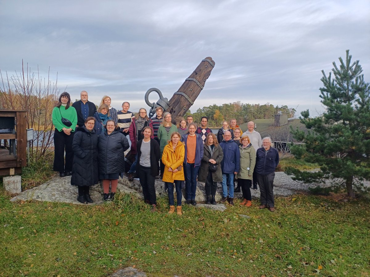 Terveisiä Tvärminnestä. Kiitos kaikille puhujille ja osallistujille. #SVYsemma

blogs.helsinki.fi/svy-ry/vaestot…