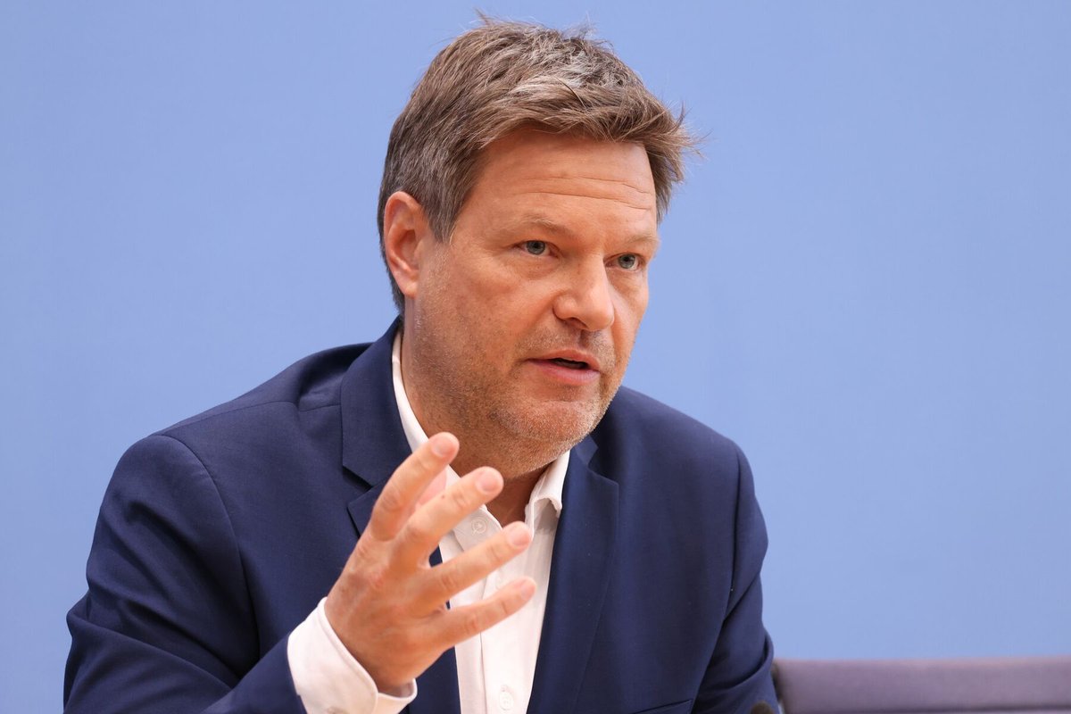 Zoe Schneeweiss (@zschneeweiss) on Twitter photo Germany’s Habeck hopeful on switching off coal plants bloomberg.com/news/articles/… via <a href="/annaedwardsnews/">Anna Edwards</a> <a href="/KowalczeKamil/">Kamil Kowalcze</a> <a href="/petrasorge/">Petra Sorge</a> Germany’s Habeck hopeful on switching off coal plants bloomberg.com/news/articles/… via <a href="/annaedwardsnews/">Anna Edwards</a> <a href="/KowalczeKamil/">Kamil Kowalcze</a> <a href="/petrasorge/">Petra Sorge</a>