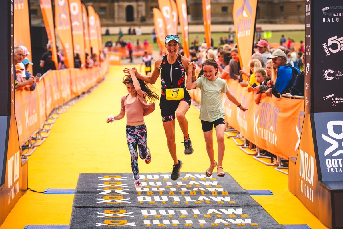 Let’s race… @OutlawTriathlon Half Holkham! Coastal meets countryside for a course packed with PB potential. 📅 6-7th July 2024 🏁 Middle distance, Aquabike, Future Outlaw, Gravel sprint tri, 10km run 📍Holkham, North Norfolk (UK) Read our race guide: buff.ly/40uGhML