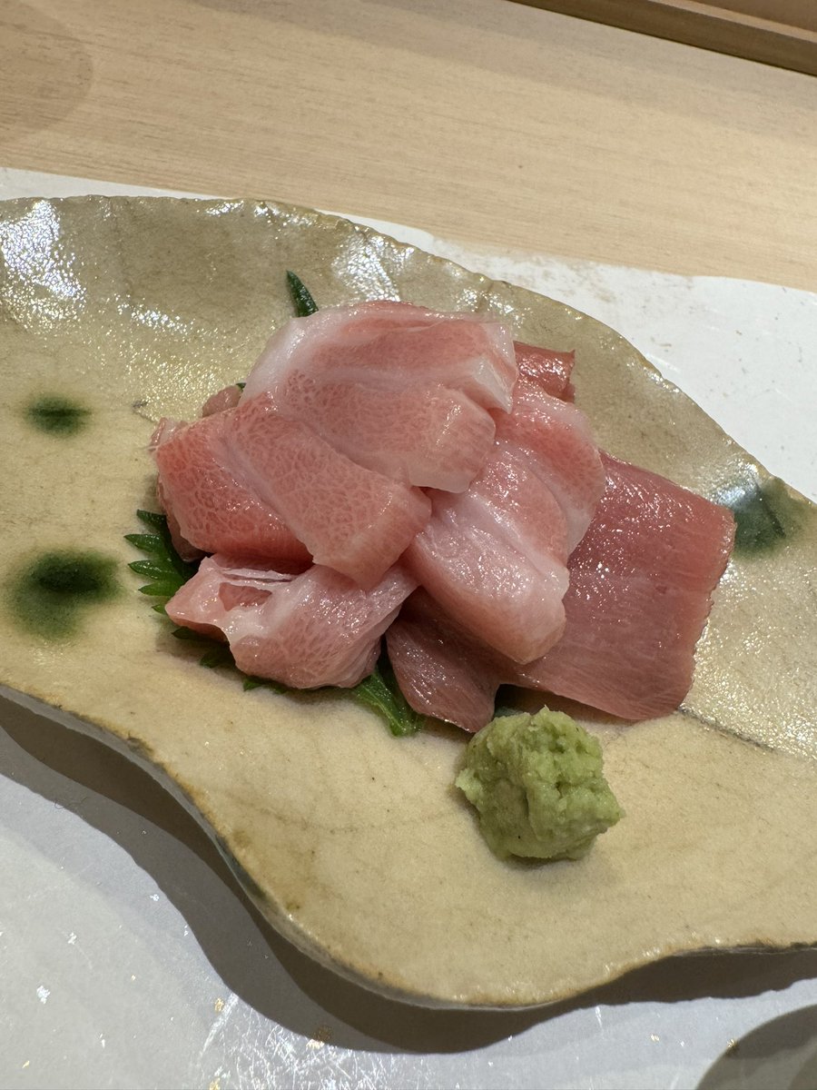 prehanata's tweet photo. お刺身も最高でした😊 https://t.co/ZPperIzj4d