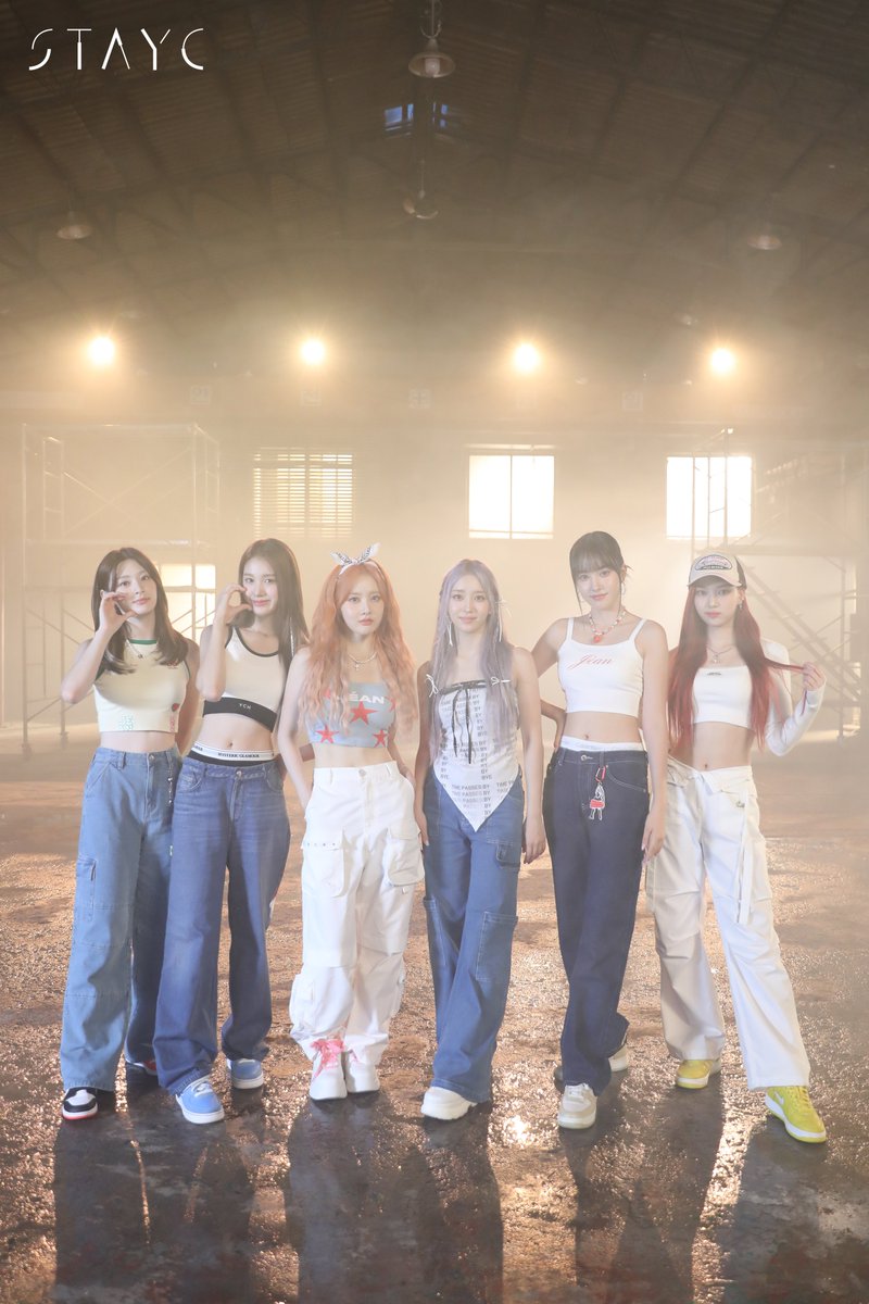 Stayc1112's tweet photo. [📸20231104 WEVERSE MEDIA]
#STAYC #스테이씨 
#TEENFRESH #bubble 
#NOTLIKEYOU https://t.co/6MACcGK7b2
