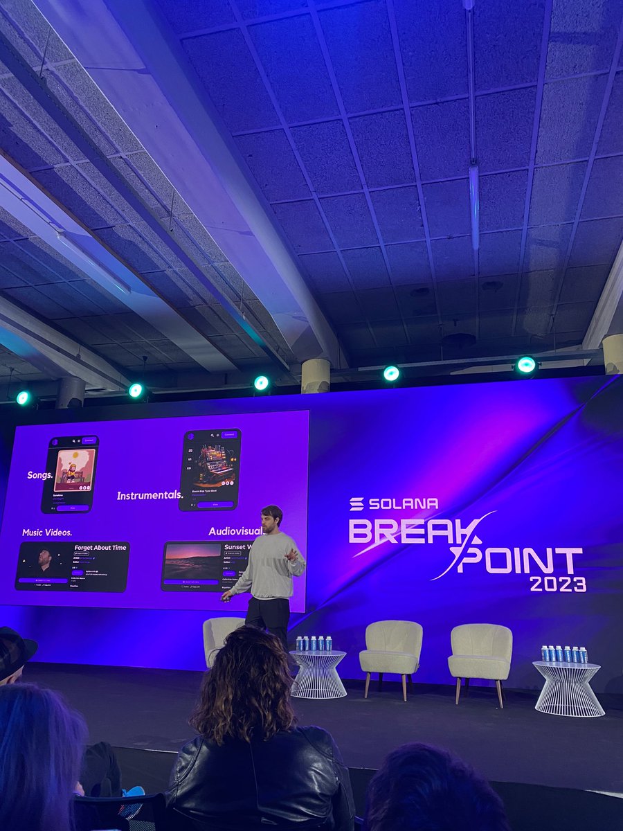 #web3 music #Breakpoint2023 with <a href="/BoomBoxJim/">BoomBoxJim</a> <a href="/BoomBoxMarket/">BoomBox Market 🟣</a> 

BoomBox's aim is help musicians connect with their fans, streaming, community, merch, ticketing and a lot more 

At the core of BoomBox is Solana, from proof of ownership to proof of licensing to a global market