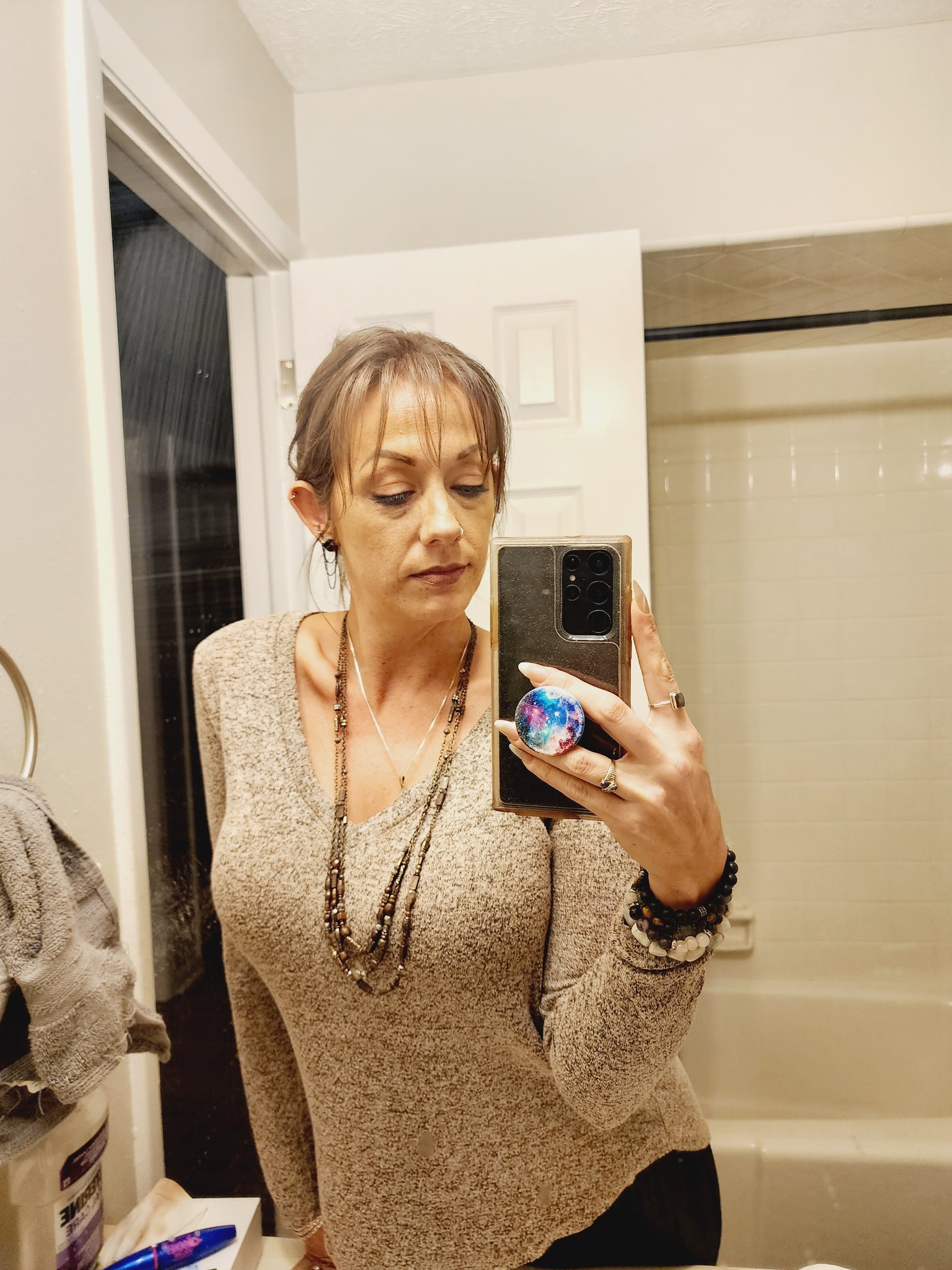 1 pic. Work Life! Been busy but I'm coming back! Go to the link in Bio to see me pull my pants down more😉 https://t.co/JbeVcDWPed