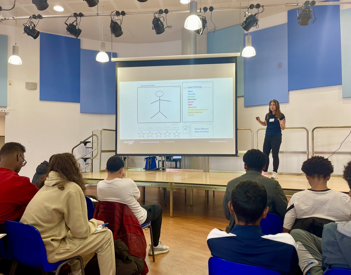Our Year 11s were engaged and ready throughout our @_positivelyou workshop this morning! Thank you to Natalie who was a fantastic presenter! #SuperSpeedStudySkills