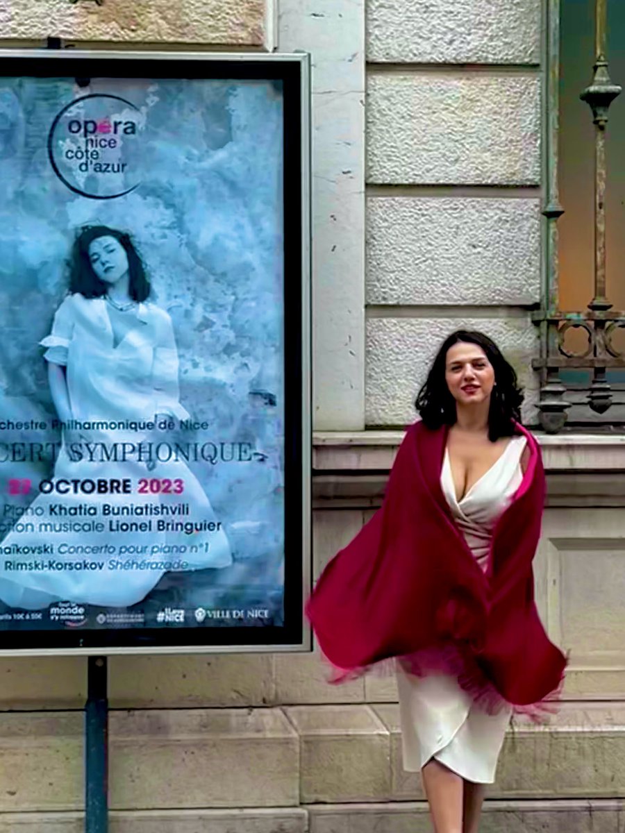 BuniatishviliKh's tweet photo. Merci Nice ☀️Quelle ville merveilleuse!
Opéra de Nice 27.10.2023 with Orchestre Philhamonique de Nice and Lionel Bringuier
#nice #france #opera #operadenice #concert #cartier #music #art #piano #love #life #khatiabuniatishvili https://t.co/hGbv3v25qm