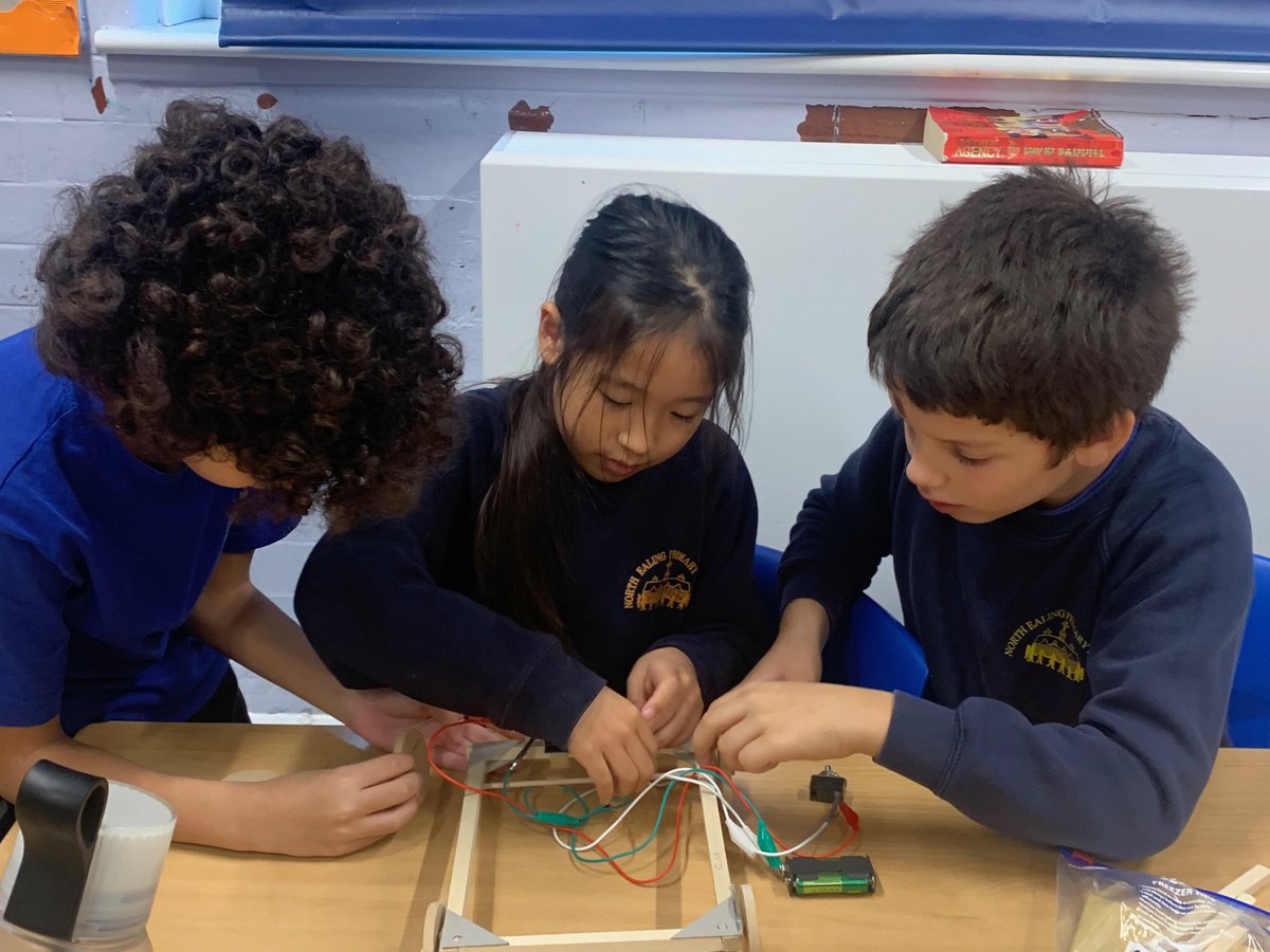 Y5 DT week making electrical vehicles