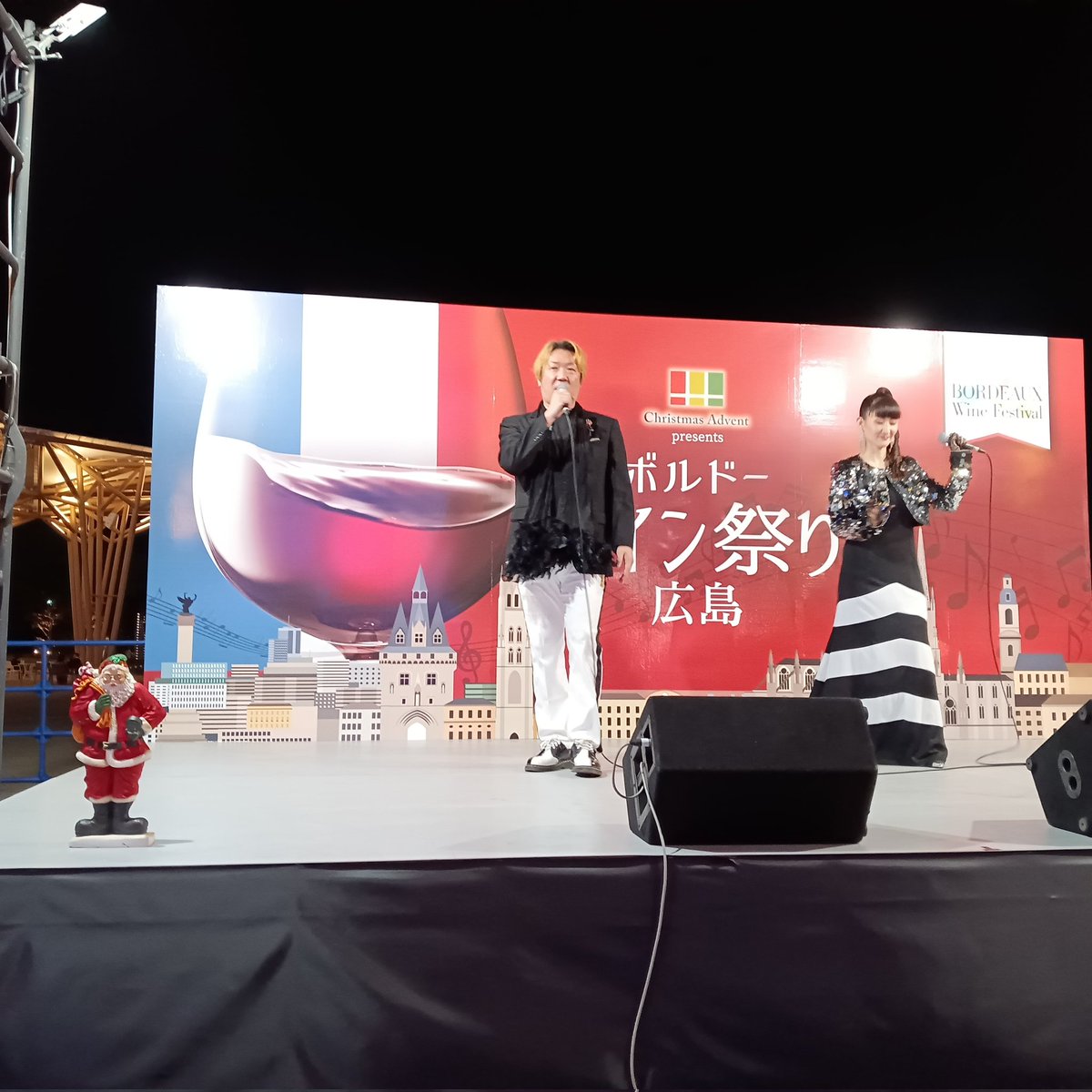 qoI7eFREDAM's tweet photo. ボルドーワイン祭り広島🍾🍷
福岡のsinger the LACK
#theLACK
#ボルドーワイン祭り広島
#SHIMINTHIROSHIMA https://t.co/7C0IhzQZef