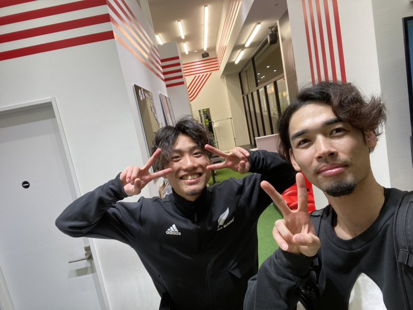 tmjadtpjwdjpgw's tweet image. 本日！！！
またまたまたサプライズご来店😳🔥
@Drstreth_Tyosuk 

最高に燃えててかっこよかったです！🫡
弾丸関東店舗周り👏
応援しております！！！☺️☺️

#イオンモール堺北花田
#2shot
#びっくりびっくり
#最高に熱い男