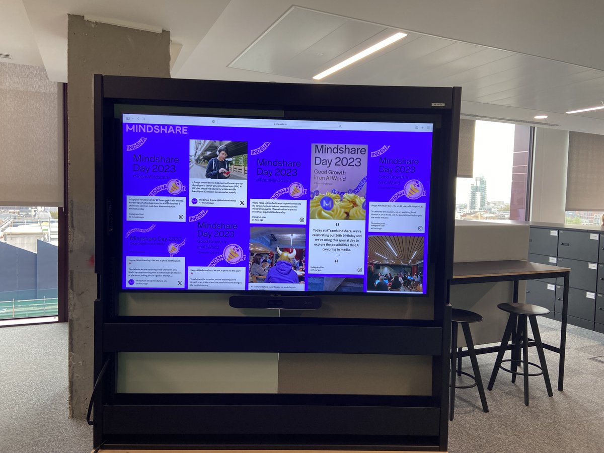 mindshare_uk's tweet photo. On Wednesday we celebrated Mindshare Day and our 26th birthday 🎉
 
The team came together to take part in various activities and experiment with AI, all whilst rocking our iconic Mindshare purple! 💜 
 
#TeamMindshare #MindshareDay https://t.co/bMnyVLqiMH