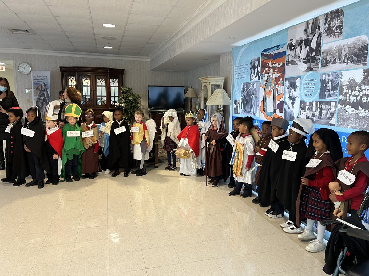 STA_Brookland's tweet photo. Our #STAJuniorSaints visited the Jeanne Jugan Home yesterday to spread love and joy to its residents!
#STABrookland #CCAServes
#ADWcommUNITY https://t.co/xWzr9dkRZi