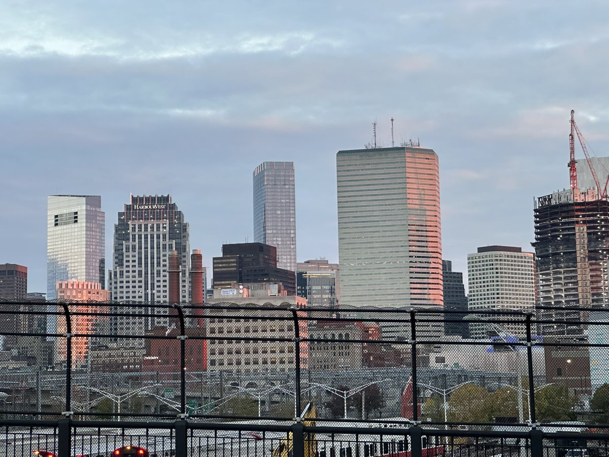 City so pink this morning. #SouthBoston #Southie #FallBackPending