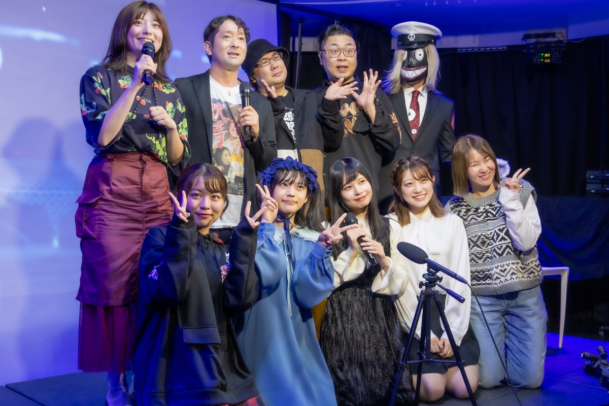 mntsjk's tweet photo. 映画『#怪奇タクシー』のDVD発売記念イベント怪談会に行ってきました。

ガチで怖いお話や、配信トラブルの場繋ぎでの撮影裏話がとても楽しかったです。

このイベントがあるのでまだDVDは買わずに望んだのですが、まさかのAmazonよりもお安く買えて、サイン付き！

#あのねぺろりん https://t.co/oEHbNS8ude