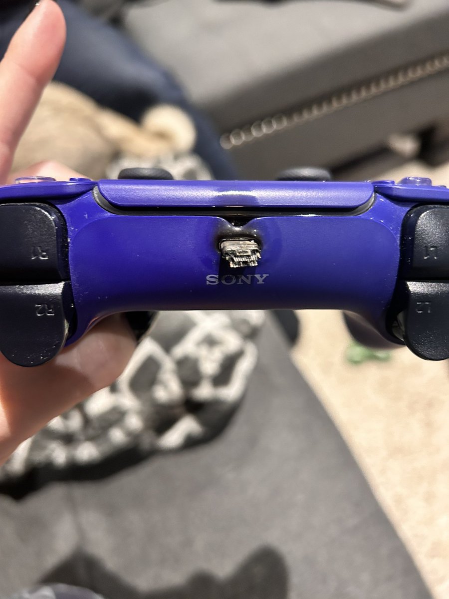 Ash Vickers tweet media