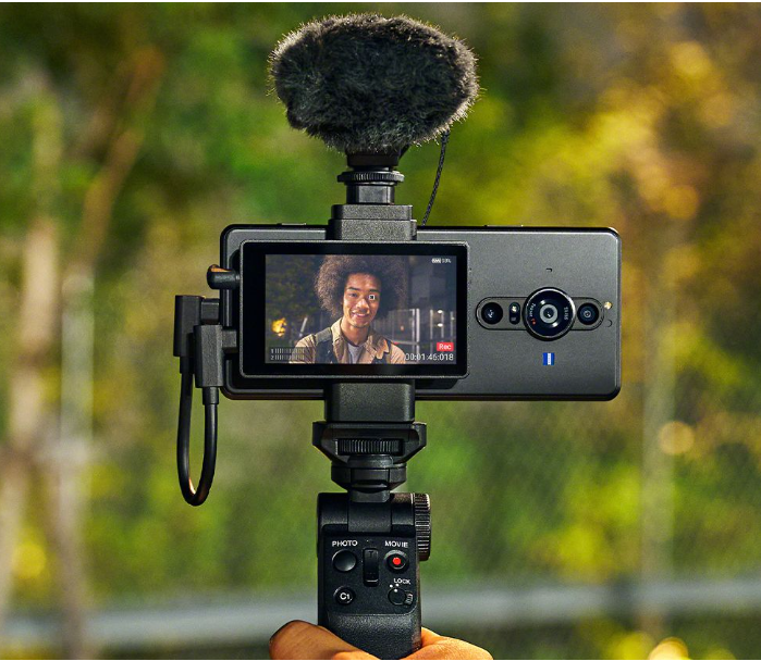 SonyStoreGinza's tweet photo. 【#Xperia担当からのお知らせ💁♂️】
#XperiaPro-I Vlog Monitor XQZ-IV01 がお値下げ‼️
Xperia Pro-Iは遂に10万円を切りました📷
買い替えるなら今がチャンス📷
さらに今ならXperia SIMフリーモデルは
在庫も揃っていますので、是非店頭でご相談ください☺
#ソニーストア銀座
https://t.co/M57EgUtno1 https://t.co/IJ2hvdcwTf