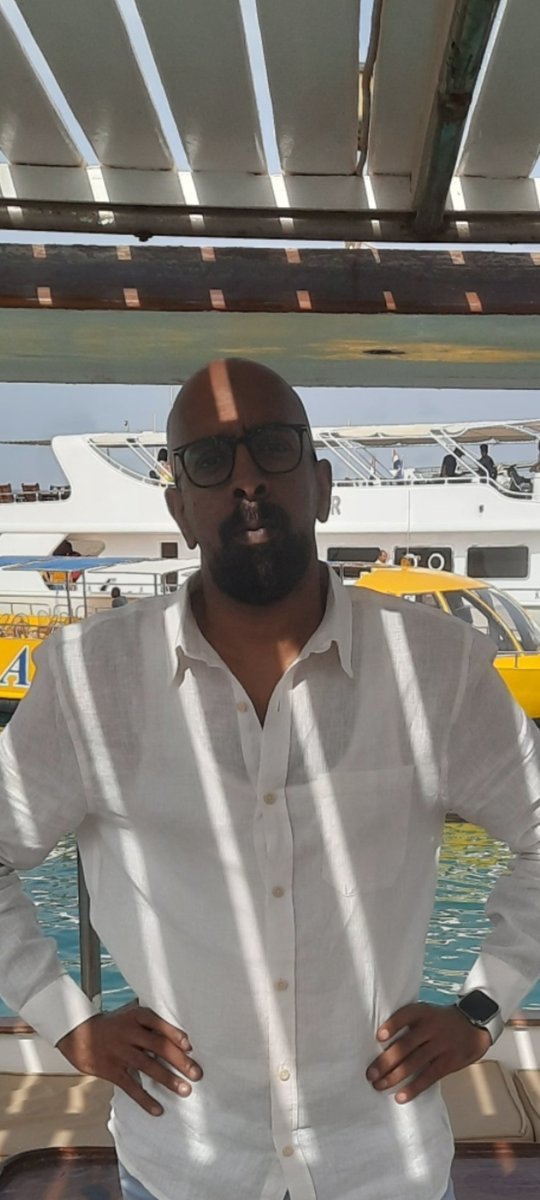 ليس لي سواك 
يالله 
فخفف عني ضيقات قلبي 
🤍🌻