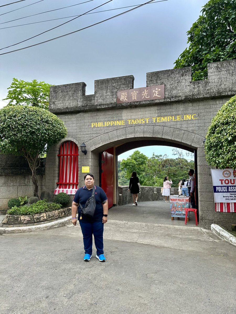 YanBasa's tweet photo. Taoist Temple... 🐲🐉 #cebu #taoist #temple https://t.co/bA1P7Opp4F