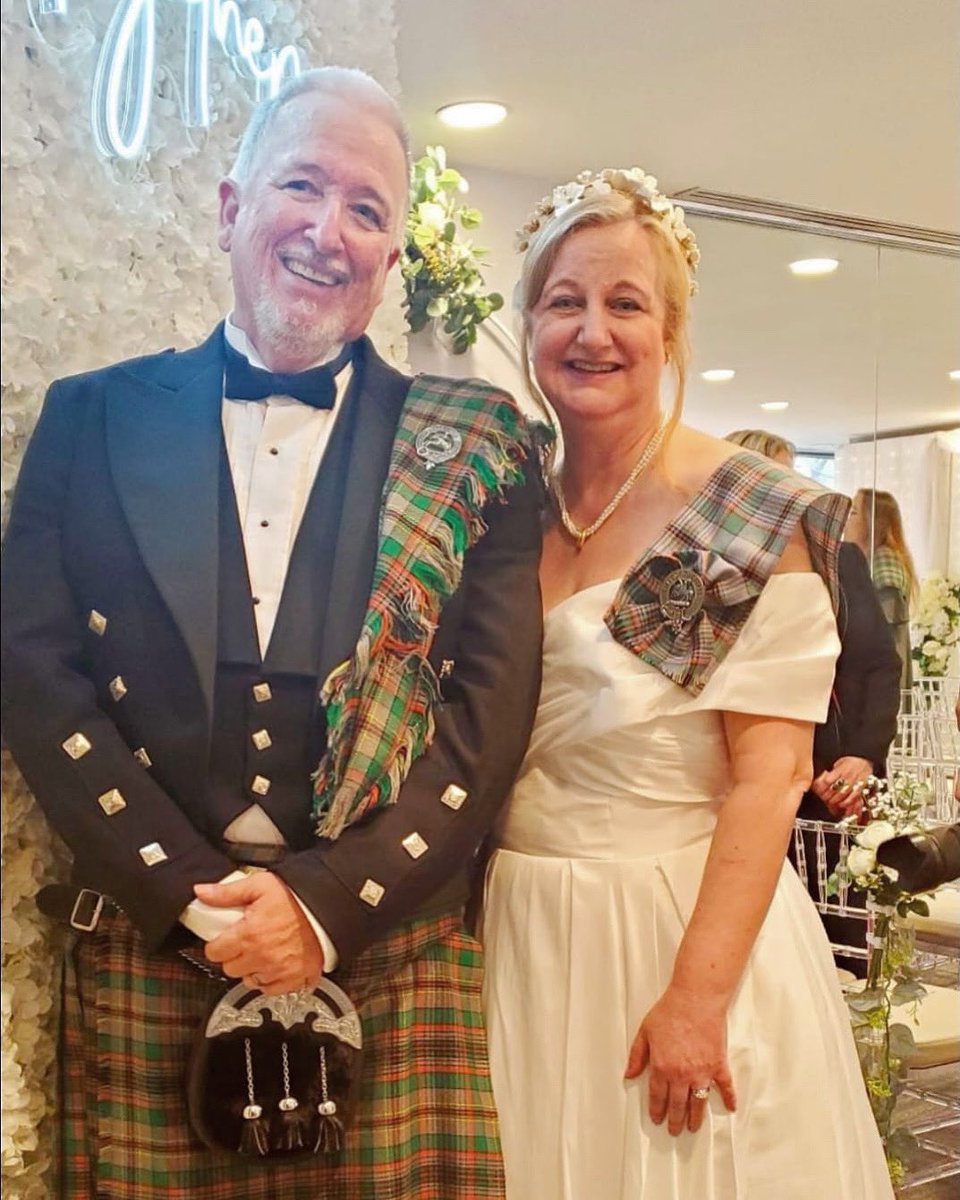 We loved the traditional tartan on this couple! Congratulations!