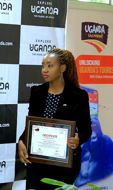MercyTwino's tweet image. Egi award yaza omumikono mirungi🥰
Mwebare 🤝🏽
#TravelwritersAward2023
#ExploreUganda 🇺🇬