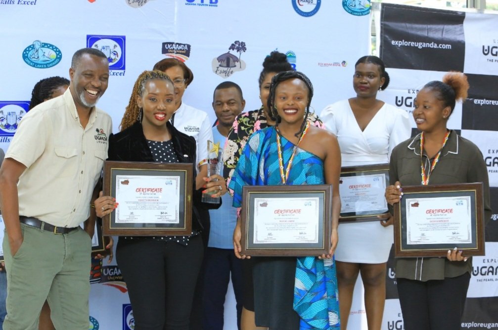 MercyTwino's tweet image. Egi award yaza omumikono mirungi🥰
Mwebare 🤝🏽
#TravelwritersAward2023
#ExploreUganda 🇺🇬