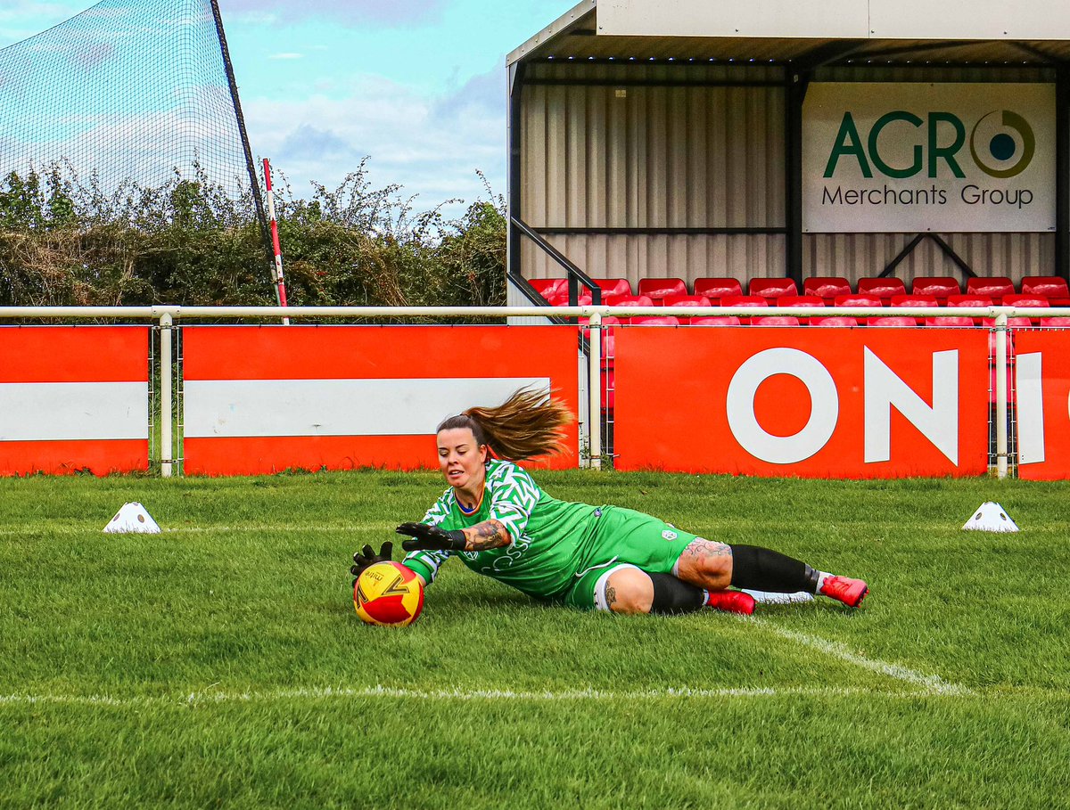 - Raring to go again…

(📸 Simon Moore)

#raringtogo #ready #readytogo #prepared #letsdothis #wegoagain #letsgoagain #letsdoit #gamemode #focused #eccleshallfcwomen #eagles