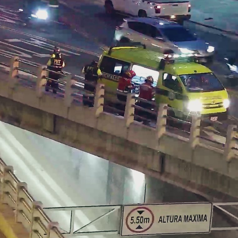 amilcarmontejo's tweet image. Peatón atropellado por motocicleta

📍Puente La Cuchilla - San Antonio zona 6

CBM en auxilio. PNC coordinada.